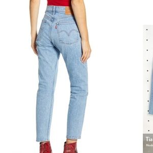 Levi’s Wedgie Icon Fit High Rise Jean